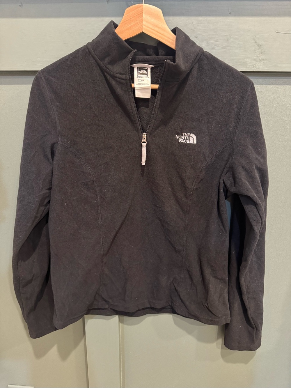 The North Face Black Women's Quarter-Zip Fleece Pullover